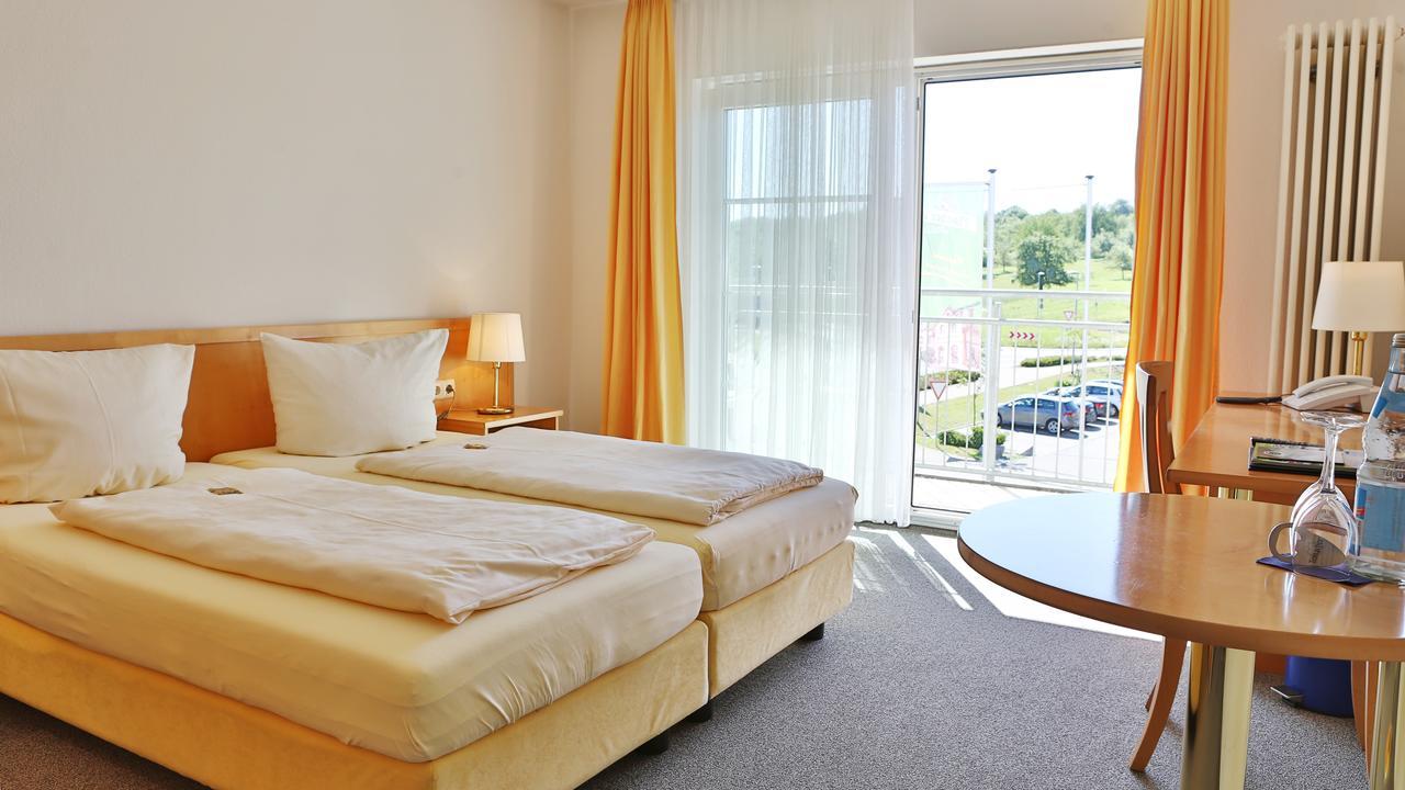 Hotel Alznauer Hof Gomaringen Buitenkant foto