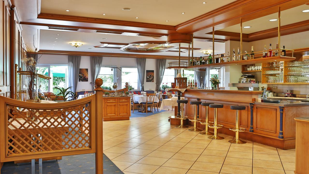 Hotel Alznauer Hof Gomaringen Buitenkant foto