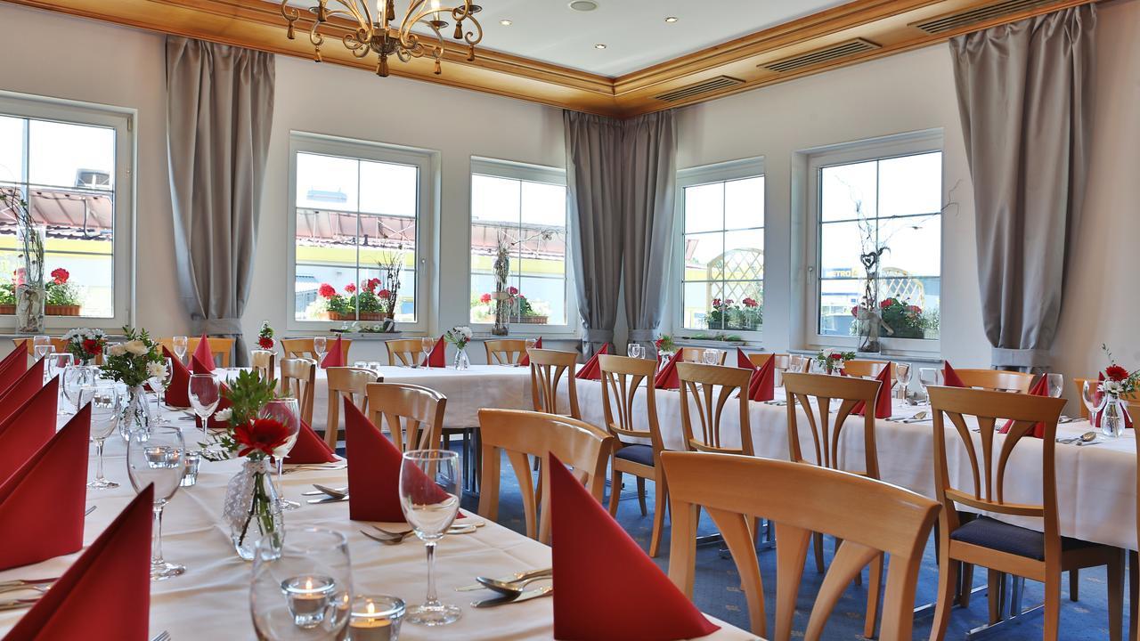 Hotel Alznauer Hof Gomaringen Buitenkant foto